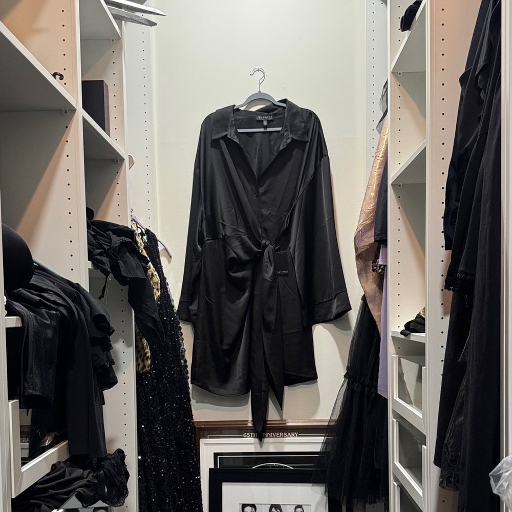 Elegant Black Satin collared wrap mini dress